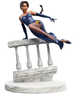 Tomb Raider statuette Lara Croft: A Deal at the Opera 17 cm